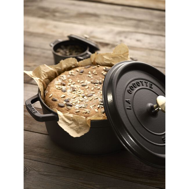 Staub la Cocotte Round Cast Iron, Black