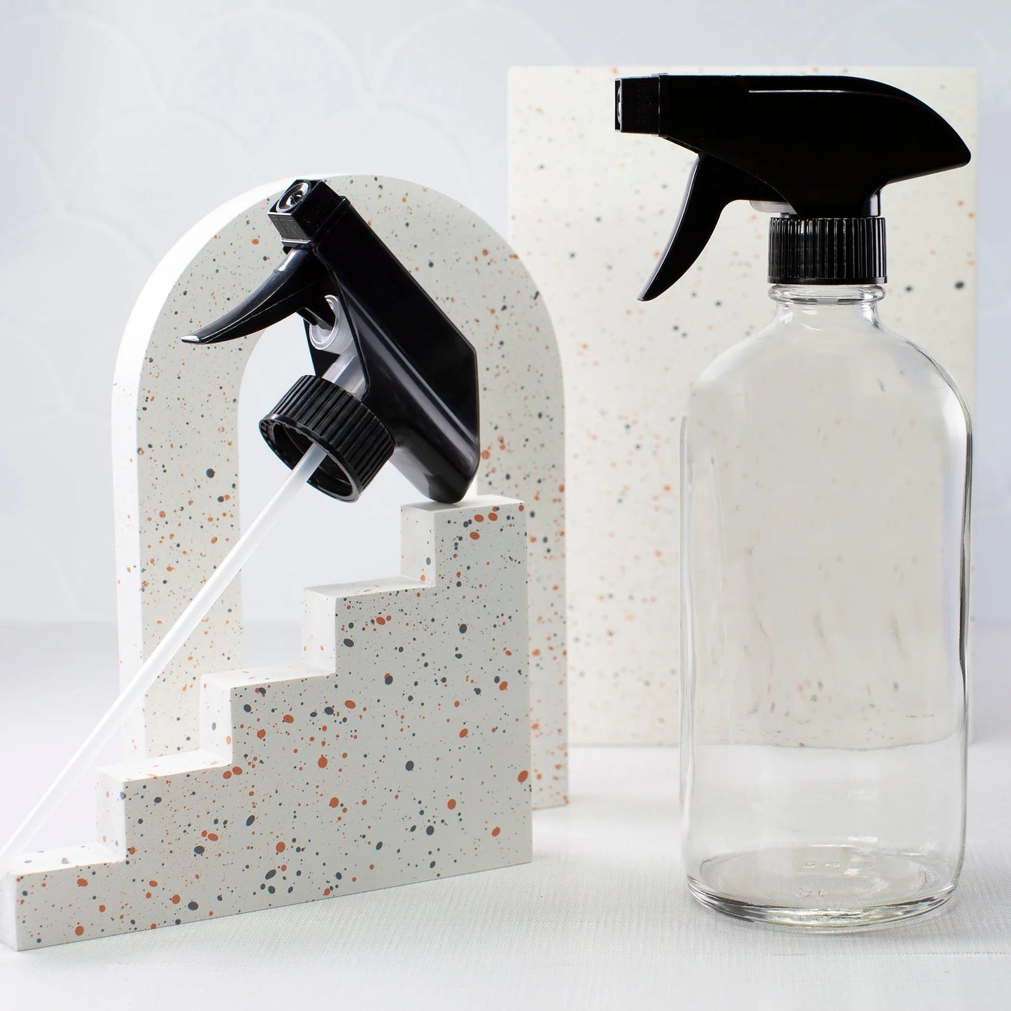 Clear Glass Bottle with Trigger Sprayer 473ml
