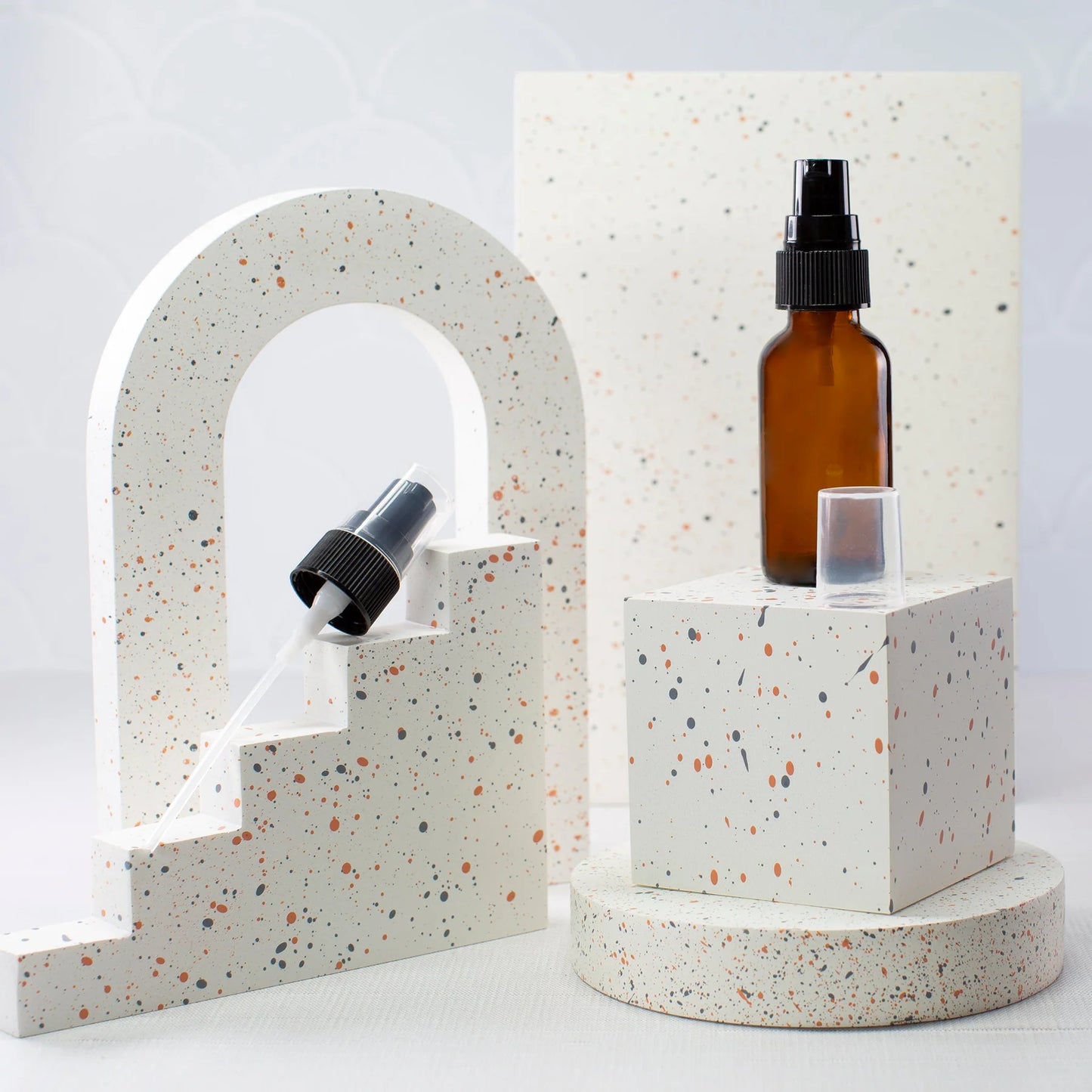 Amber Glass Bottle with Treatment Pump 30ml