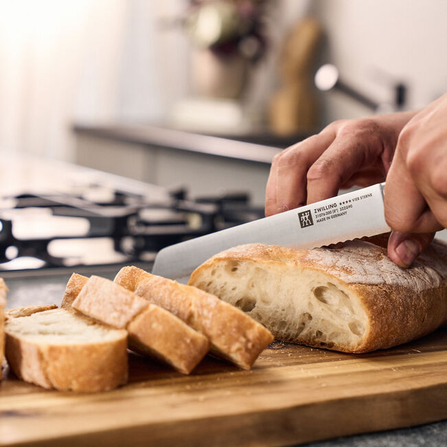 Zwilling Four Star Bread Knife