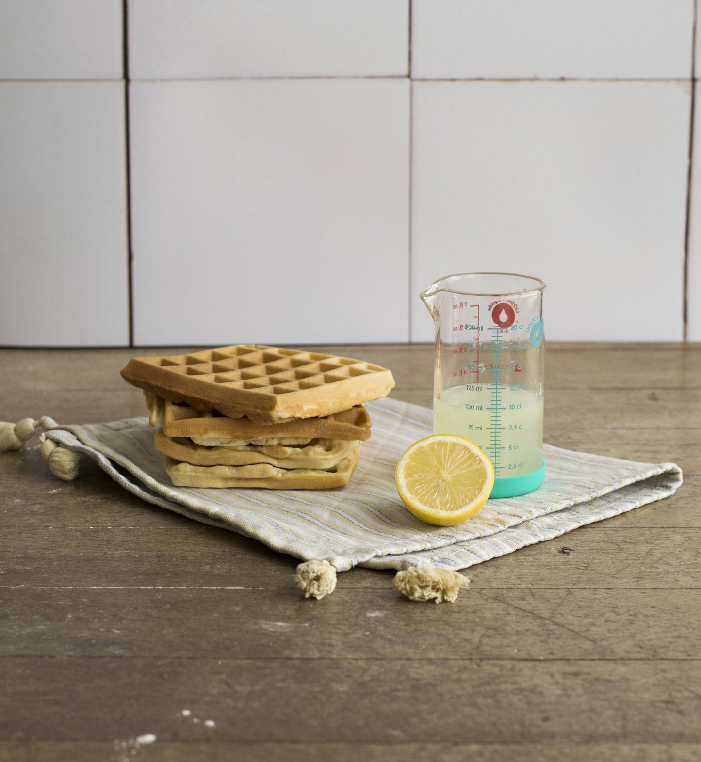 Pebbly Measuring Jug 200ml Blue