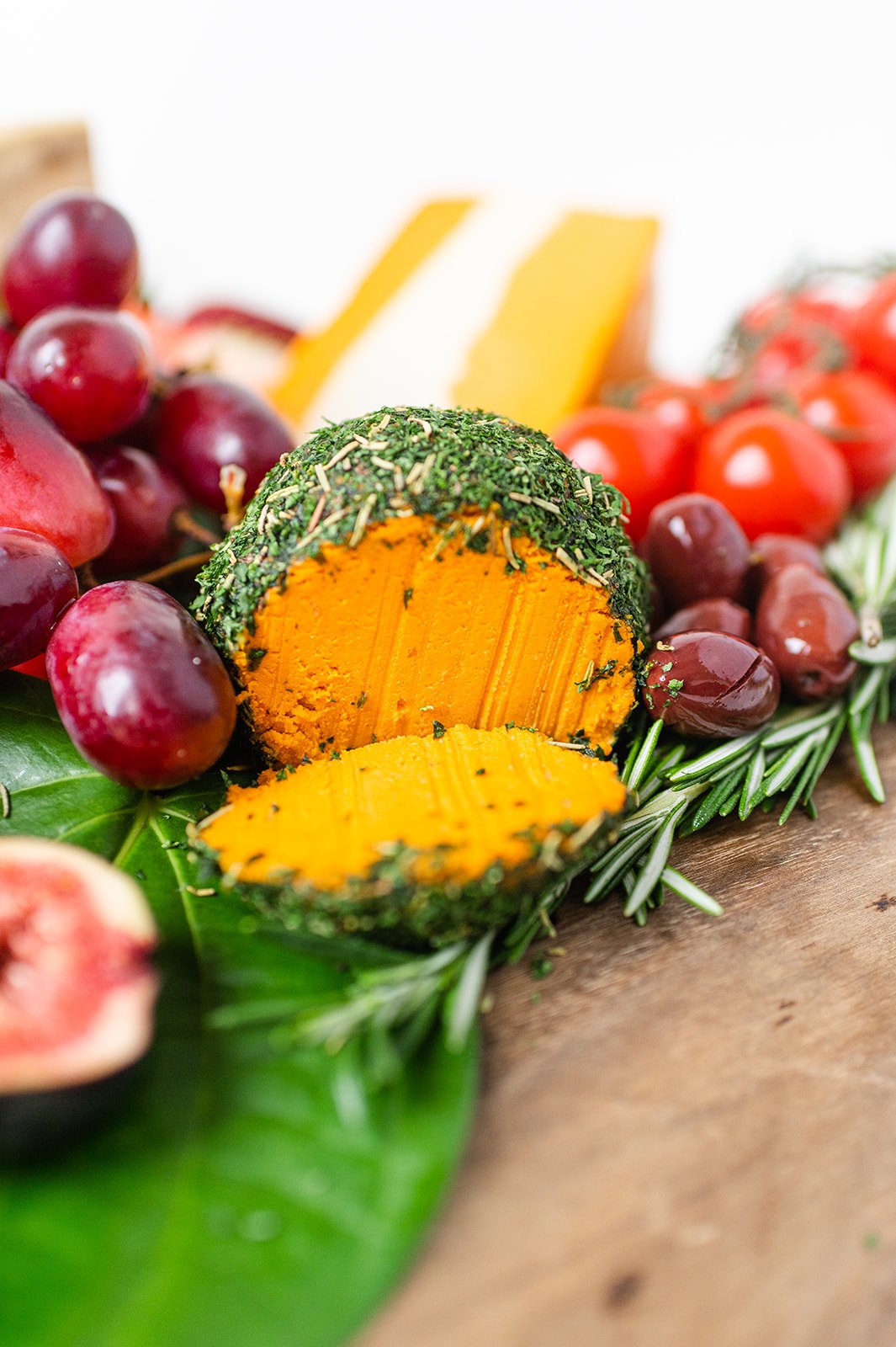 Cashew Cheeze Ball Rosemary Sharp Cheddar (V) *FROZEN*