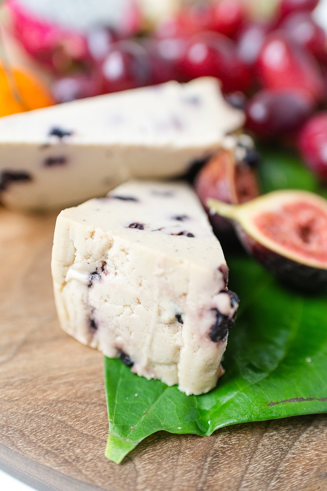 Cashew Cheeze Blueberry Pie (V) *FROZEN*