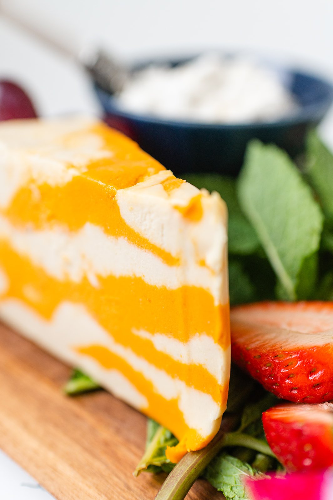 Cashew Cheeze Marble Cheddar (V) *FROZEN*