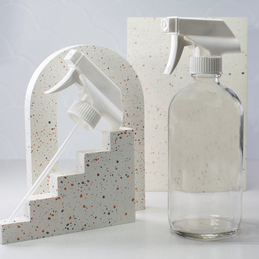 Clear Glass Bottle with Trigger Sprayer 473ml