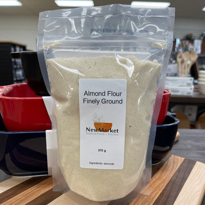 Resealable bag of finely ground almond flour, 375g