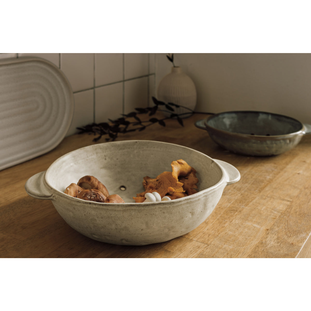 Stoneware Fruit Bowl, Ivory 9"