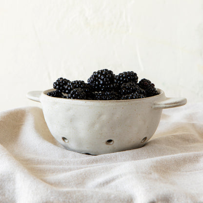 Stoneware Fruit Bowl, Ivory 5"