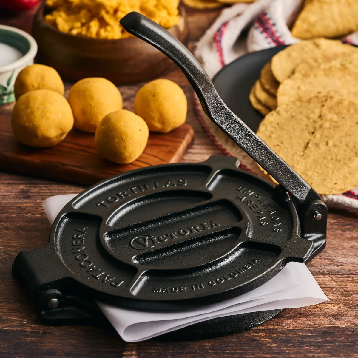 Victoria Cast Iron Tortilla Press 8"