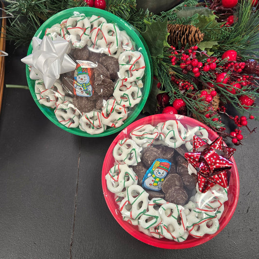 All Pretzel & Macaroon 7" Bowl